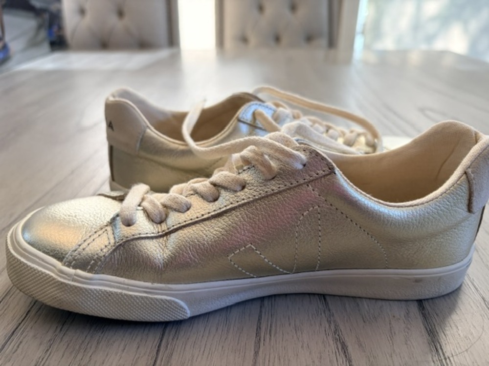 Veja Esplar Gold Metallic Tonal V Sneakers US6 EU37 - Picture 7 of 11